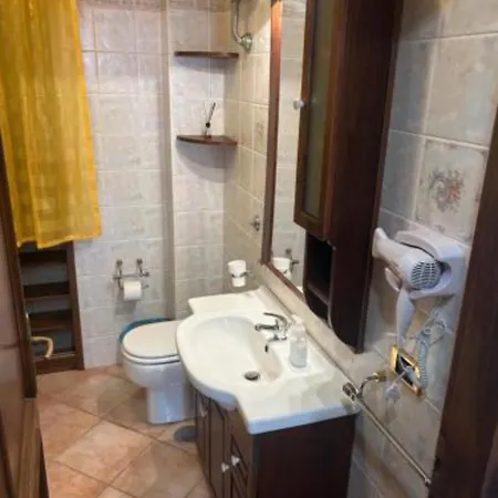 Wonder House Airport Apartman
